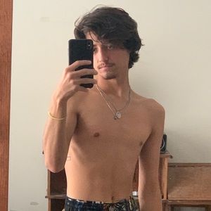 Meet your Posher, Bobby